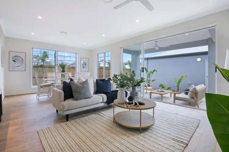 236 Lakeview Promenade, Newport QLD 4020