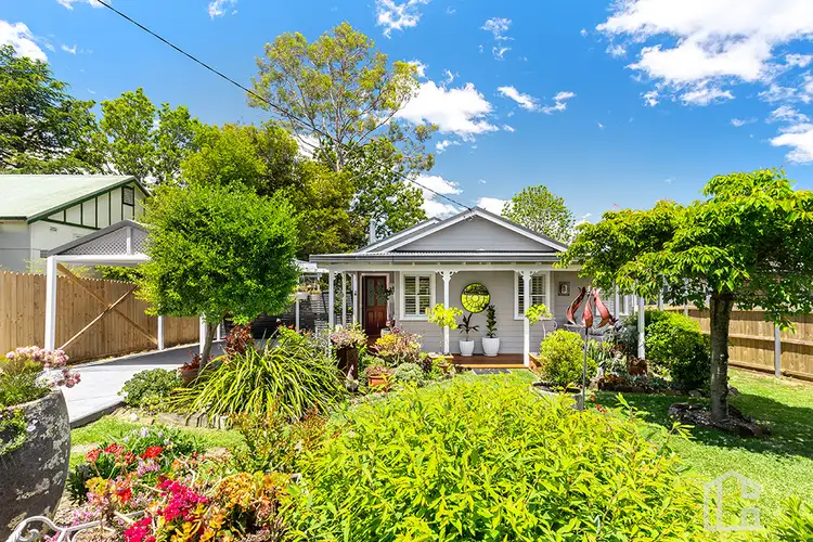 32 Raymond Road, Springwood NSW 2777
