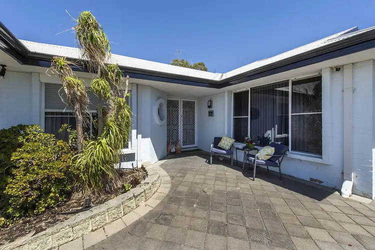 28 Hamilton Way, Silver Sands WA 6210
