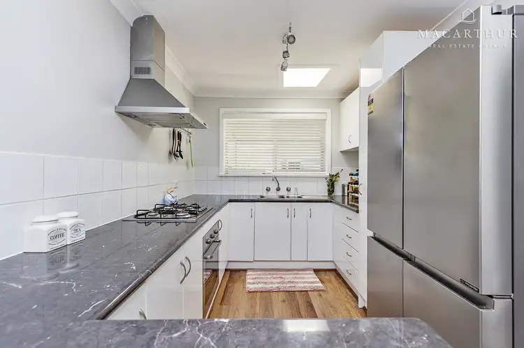 Fourth view of Homely house listing, 11 Geneva Crescent, Lake Albert NSW 2650