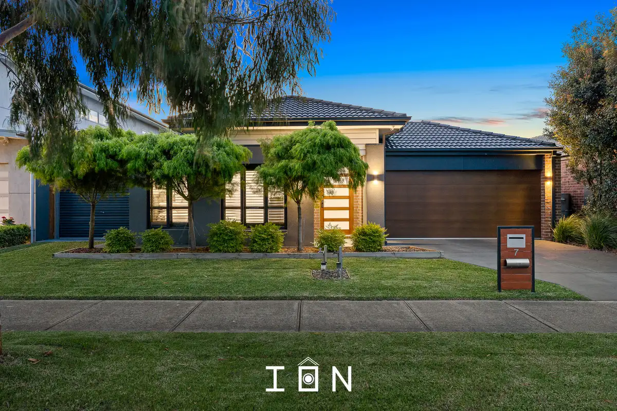 Main view of Homely house listing, 7 Hill Farm Drive, Clyde VIC 3978
