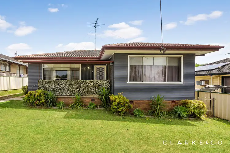 54 Alexandra Avenue, Rutherford NSW 2320