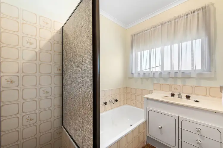 Fifth view of Homely unit listing, 2/40 Codrington Street, Sale VIC 3850