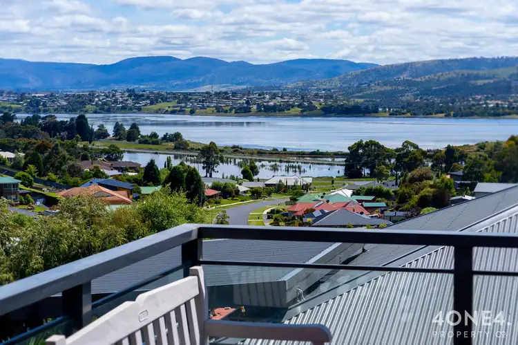 12 Navigators Rise, Granton TAS 7030