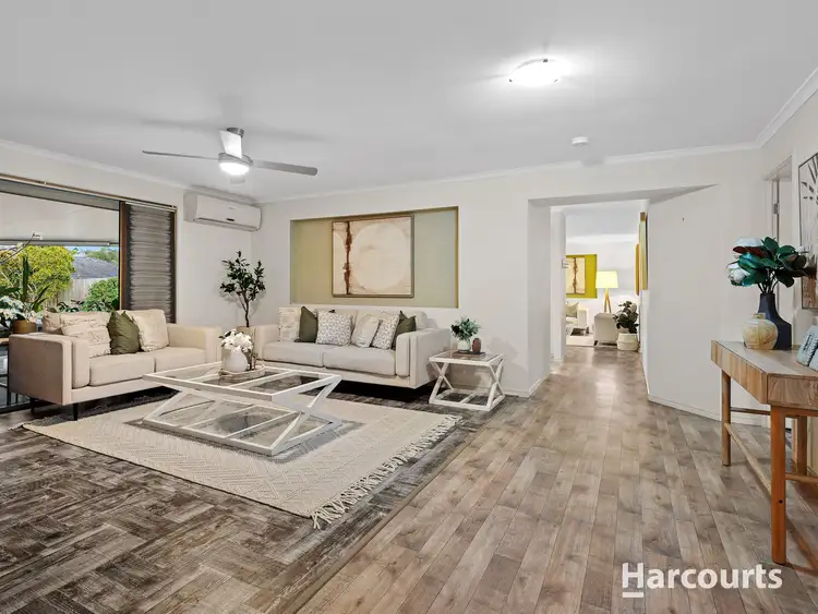 4 Farr Place, Petrie QLD 4502