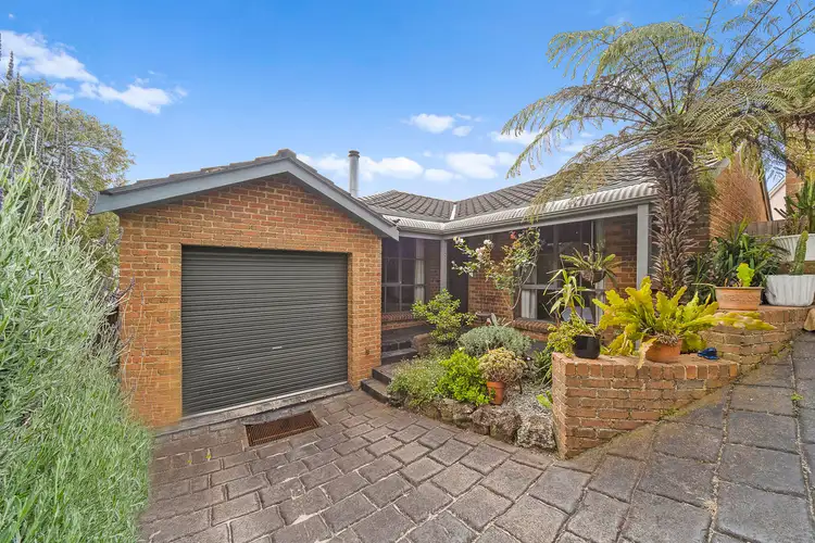 2/8 Lee Street, Frankston VIC 3199