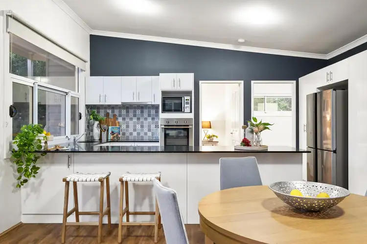 3 Shasta Road, Lesmurdie WA 6076