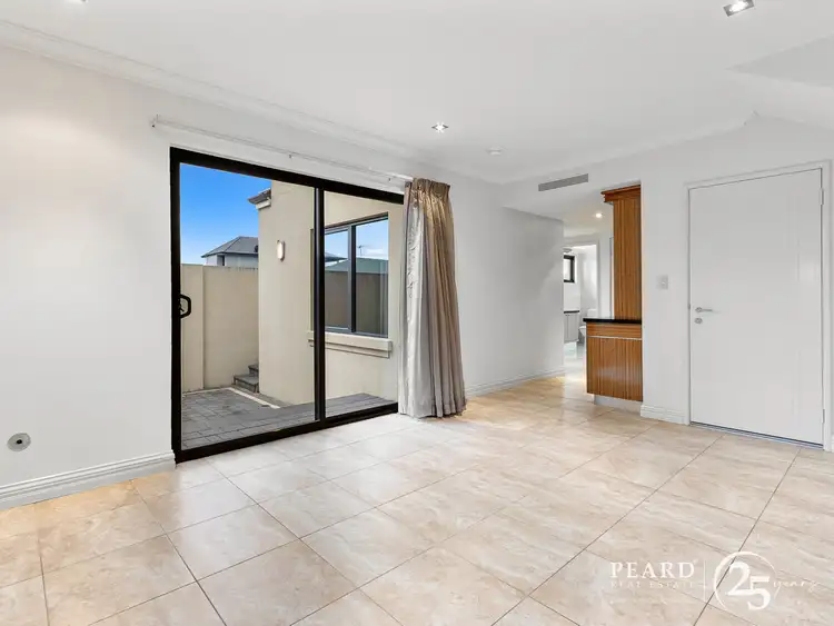 Fifth view of Homely unit listing, 4/131 Esplanade, Rockingham WA 6168
