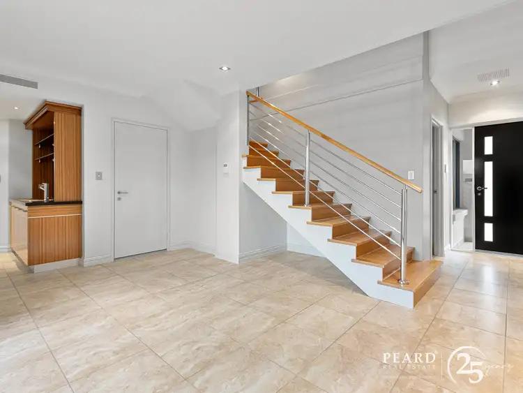 Sixth view of Homely unit listing, 4/131 Esplanade, Rockingham WA 6168