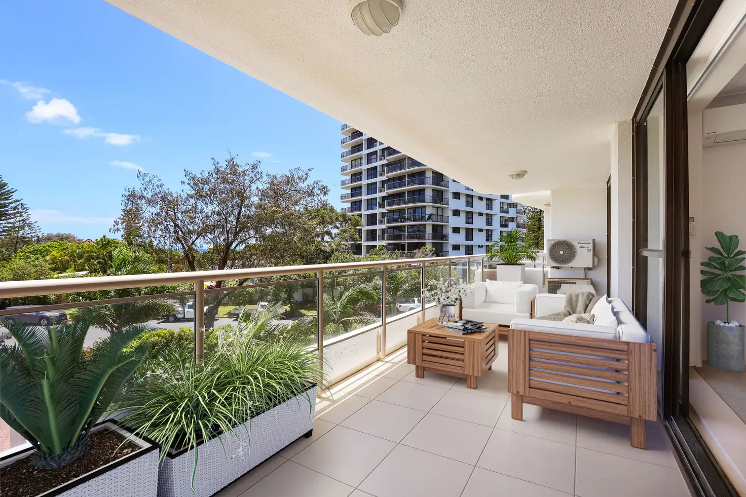 Main view of Homely apartment listing, 10/3 Cunningham Avenue, Main Beach QLD 4217