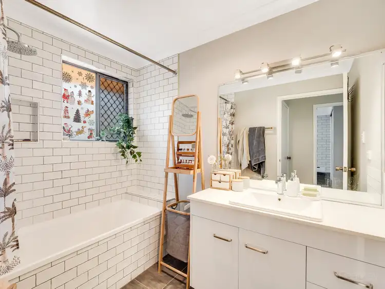 Sixth view of Homely unit listing, 1/4-6 Hamilton Street, Newtown QLD 4350