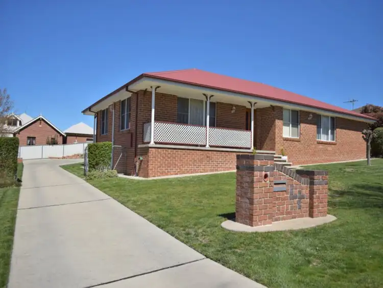 4 Scarborough Place, Abercrombie NSW 2795