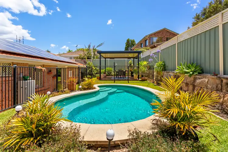 Main view of Homely house listing, 4/100 Tennent Road, Mount Hutton NSW 2290