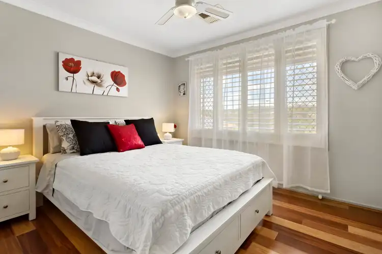 Sixth view of Homely house listing, 4/100 Tennent Road, Mount Hutton NSW 2290