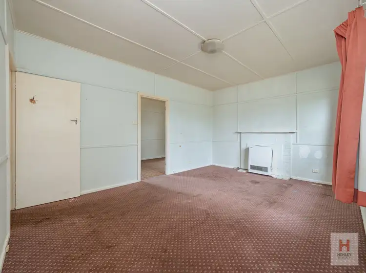 Fifth view of Homely house listing, 5 Baroona Avenue, Cooma NSW 2630
