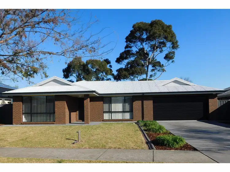 Main view of Homely house listing, 8 Langholme Court, Sale VIC 3850
