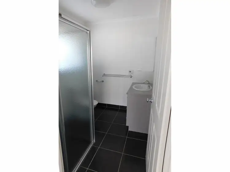 Fourth view of Homely house listing, 8 Langholme Court, Sale VIC 3850