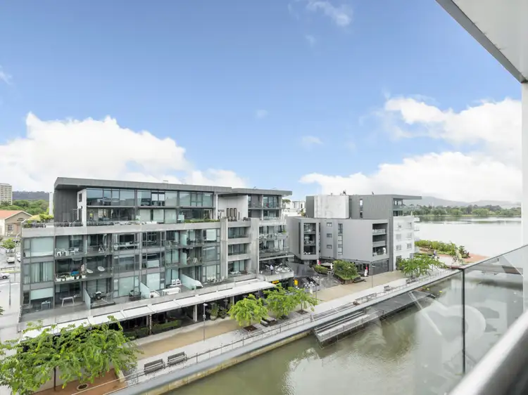 19/11 Trevillian Quay, Kingston ACT 2604