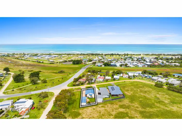 Second view of Homely house listing, 4 Government Road, Seaspray VIC 3851