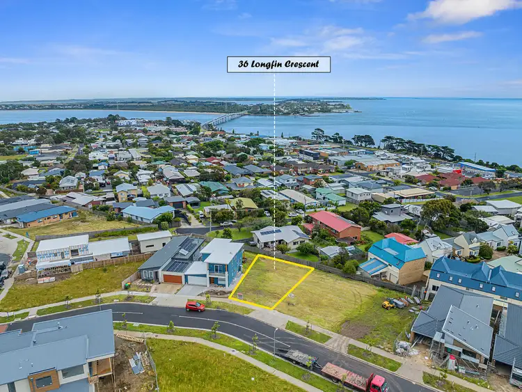 36 Longfin Crescent, San Remo VIC 3925