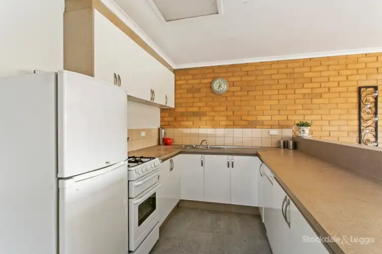 Second view of Homely unit listing, 9 Warren Close, Narre Warren VIC 3805