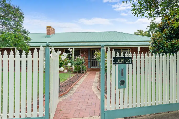 1 Dion Court, Sale VIC 3850