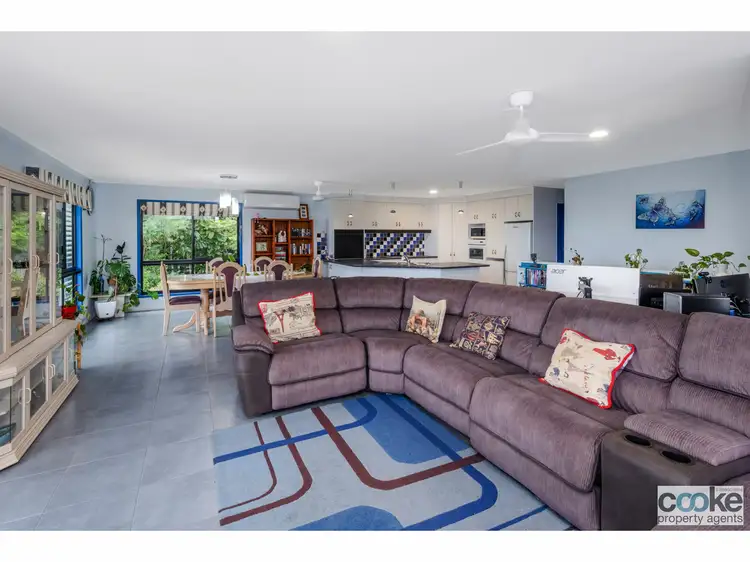 Seventh view of Homely house listing, 25 Island View Crescent, Barlows Hill QLD 4703