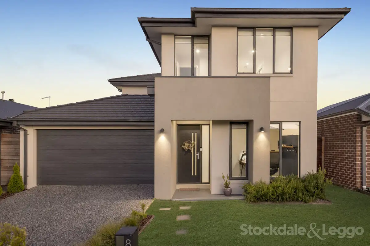 Main view of Homely house listing, 8 Cilroy Crescent, Cranbourne South VIC 3977