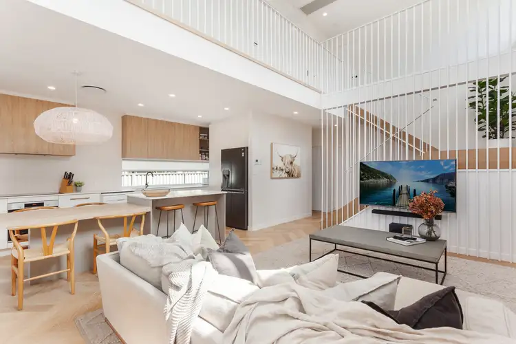 Sixth view of Homely semi-detached listing, 1/20 Albion Avenue, Miami QLD 4220