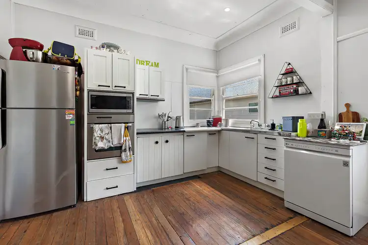 Fifth view of Homely house listing, 121 The Boulevarde, Toronto NSW 2283