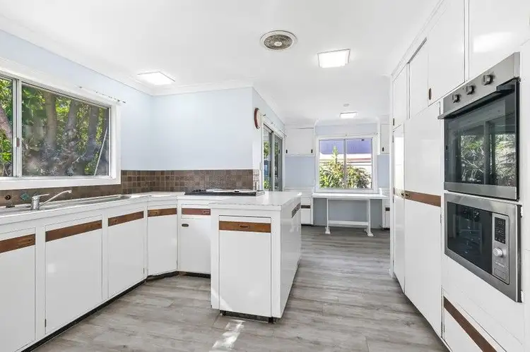 Seventh view of Homely house listing, 2 Devaney Lane, Corinda QLD 4075