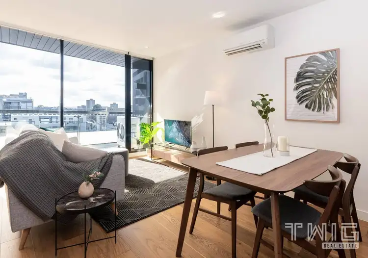 902/123 Pelham Street, Carlton VIC 3053