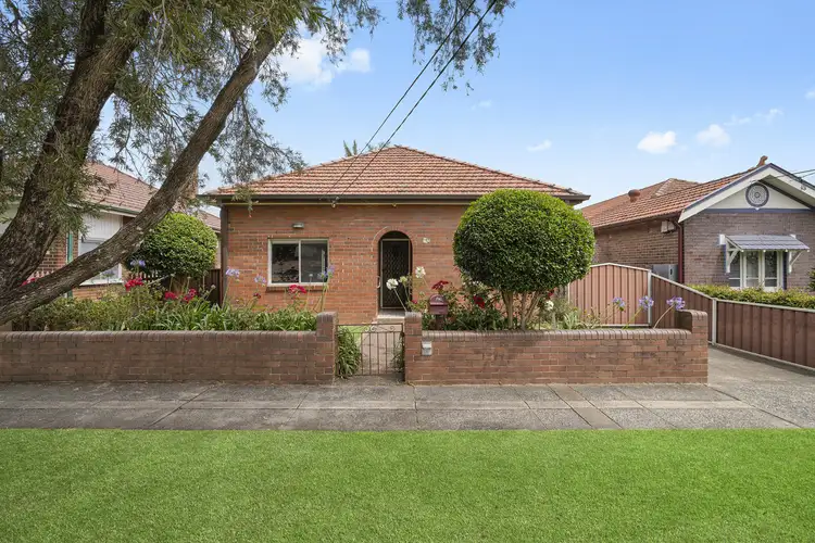 35 Linthorn Avenue, Croydon Park NSW 2133