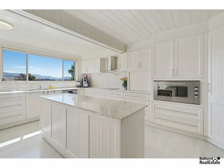 Third view of Homely house listing, 10 Wingeretta Close, Forest Grove NSW 2795