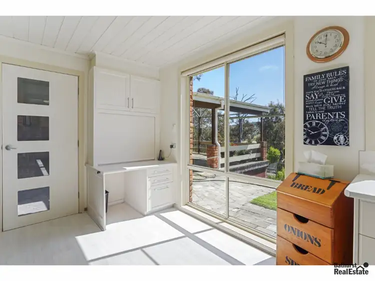 Seventh view of Homely house listing, 10 Wingeretta Close, Forest Grove NSW 2795