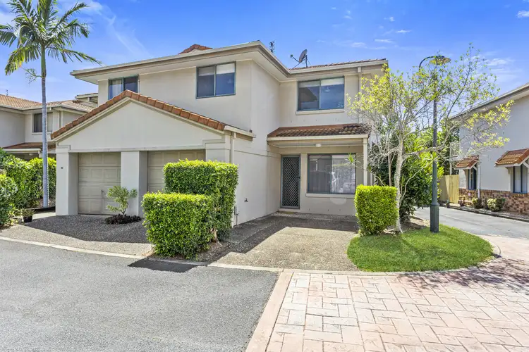 14/21 Regensberg Close