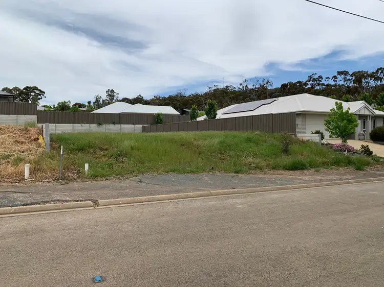 32 William Street, Clare SA 5453