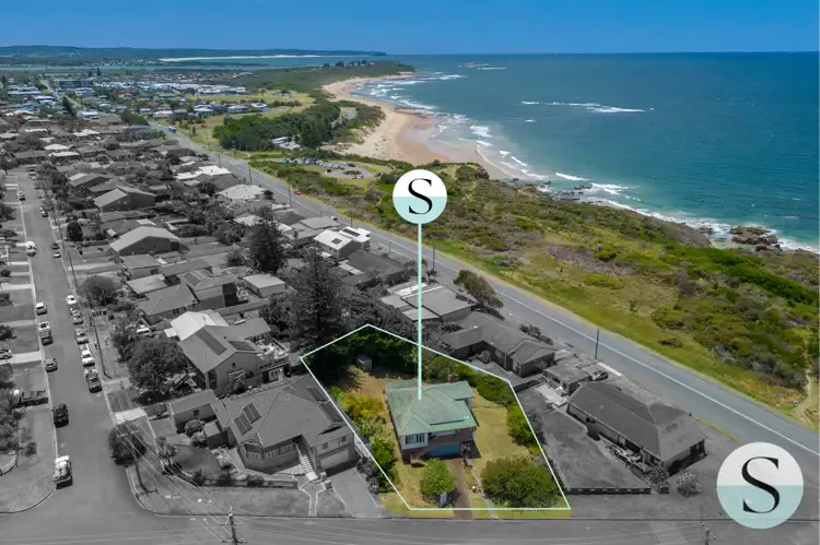 39 Ocean View Parade, Caves Beach NSW 2281