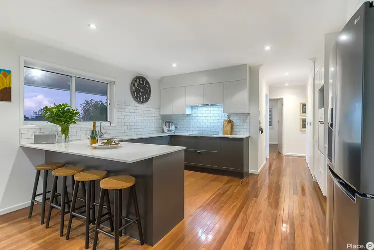8 Indus Street, Camp Hill QLD 4152