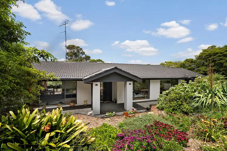 9 Mountain Avenue, Frankston South VIC 3199