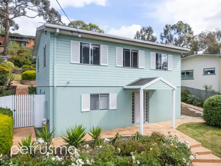 104 Flagstaff Gully Road, Lindisfarne TAS 7015