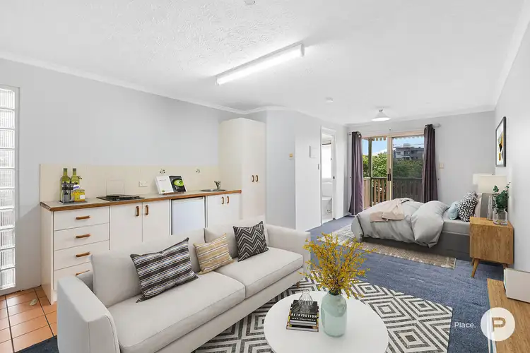 2/27 Princess Street, Kangaroo Point QLD 4169