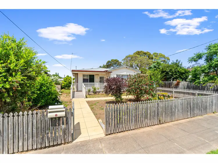 8 Cherry Place, Sale VIC 3850