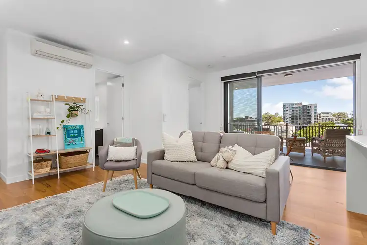 Sixth view of Homely unit listing, 403/133 Clarence Road, Indooroopilly QLD 4068