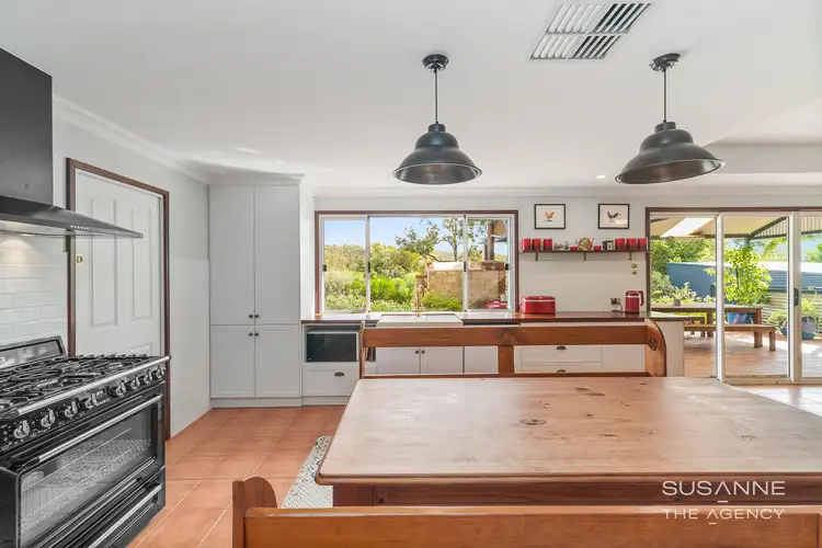 16 Bowtell Road, Lesmurdie WA 6076