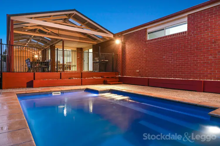 68 Earlsfield Drive, Berwick VIC 3806
