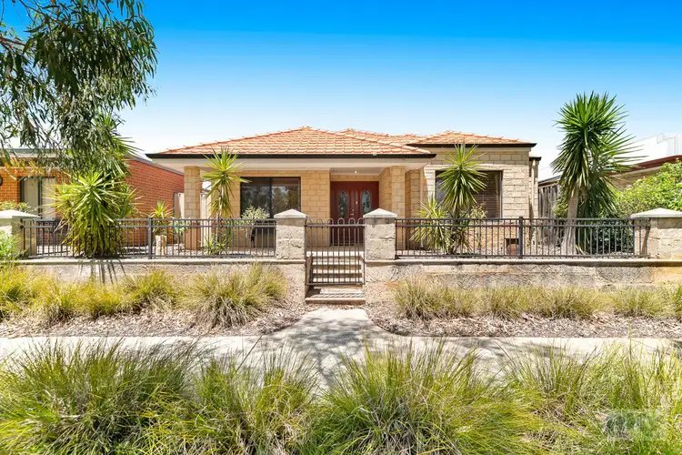 8 Carlo Pass, Ellenbrook WA 6069