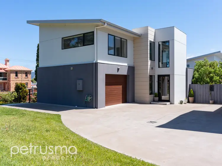 2/20 Wentworth Street, Bellerive TAS 7018