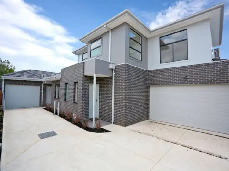 Main view of Homely townhouse listing, 2/71 Isla Avenue, Glenroy VIC 3046