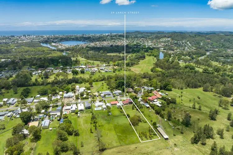 39 Larch Street, Tallebudgera QLD 4228
